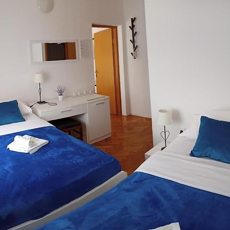 Pansion Restoran Marin Hotell Posedarje Eksteriør bilde